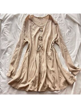 Beyond Capri Tunic Top Italian Lagenlook Artsy Boho Buckle Front PTP 20.5 Inches